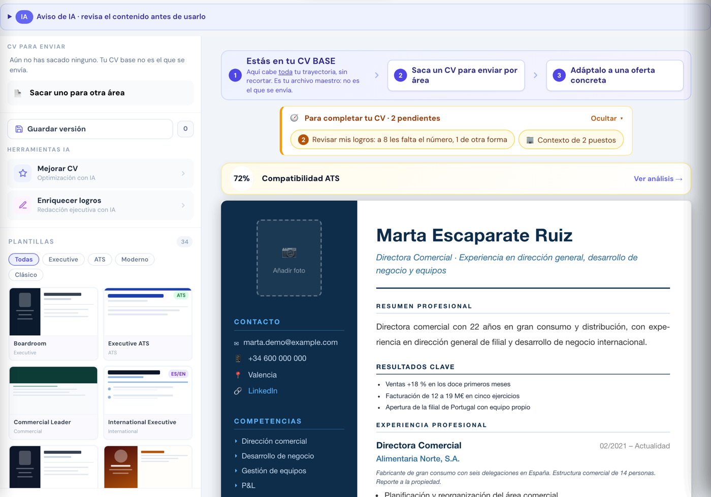 Tu CV base: el archivo maestro, con los tres pasos para completarlo y el papel a la vista.